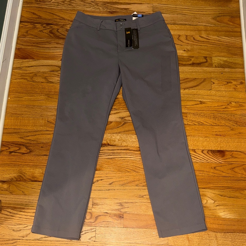 Women’s Lee Secretly Shapes straight leg boulder‎ gray dress pants size 14. NWT